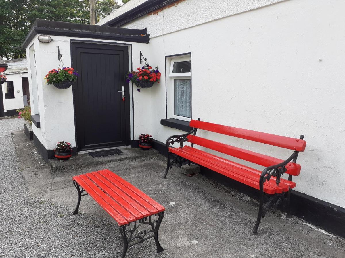 Cummins Cottages Ballycrossaun エクステリア 写真
