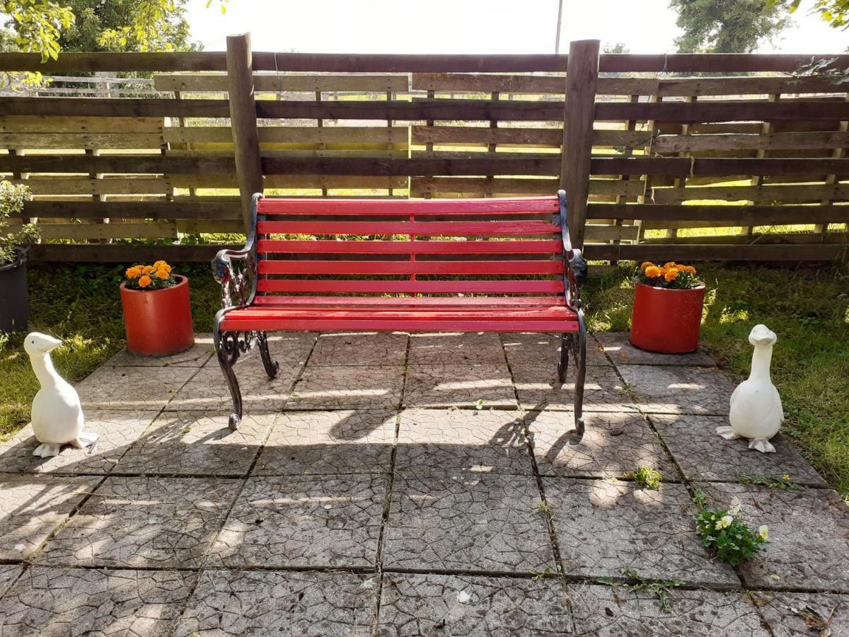 Cummins Cottages Ballycrossaun エクステリア 写真