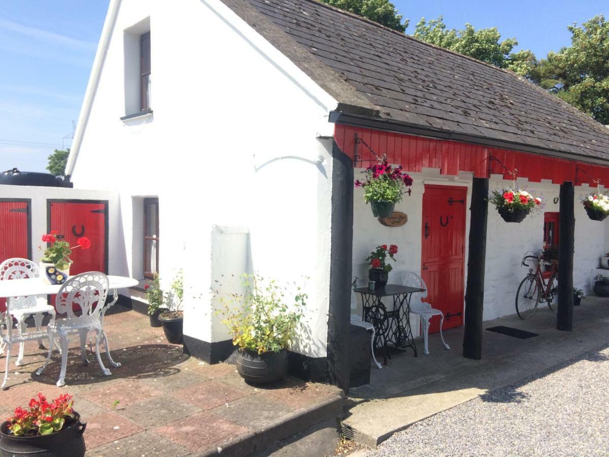 Cummins Cottages Ballycrossaun エクステリア 写真
